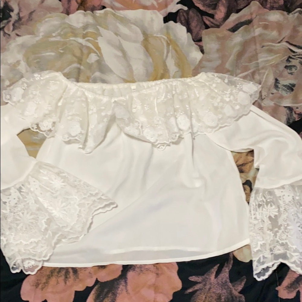 White off the shoulder long sleeve blouse